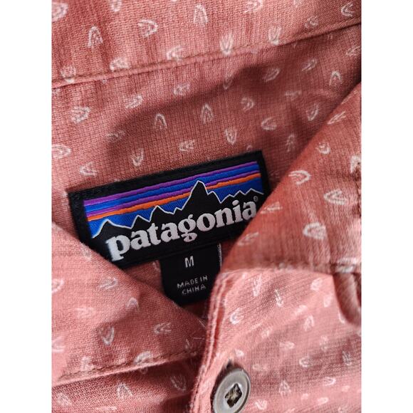 Patagonia Men's Short Sleeves Worn Wear M's A/C Print Button Up Shirt Size Large - Picture 4 of 8